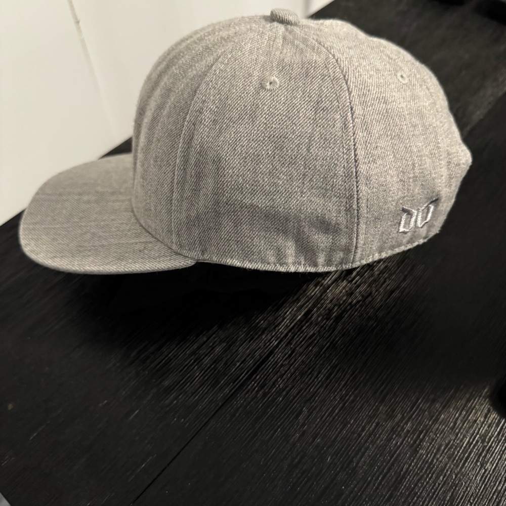 H&M Men’s Cap (O/S) - Picture 4 of 6